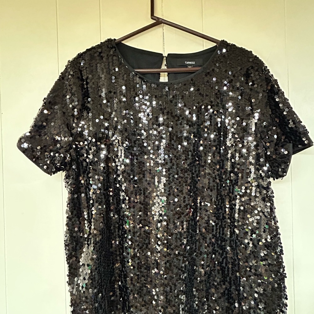 Capsule Sequin Black party short sleeve top, SZ 18